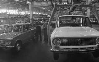 ВАЗ 2101 и его модификация 21011 — автомобиль столетия в России