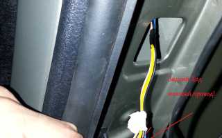 Установка камеры заднего вида на Lada Largus