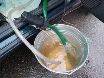 Чем лучше промыть радиатор печки автомобиля?