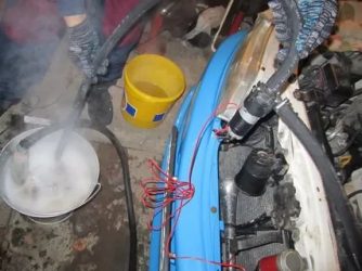 Чем лучше промыть радиатор печки автомобиля?