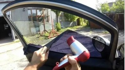 Как быстро снять тонировку со стекла автомобиля?