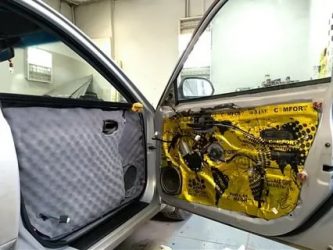Как правильно делать шумоизоляцию автомобиля?