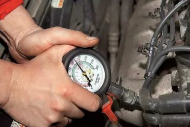 Как проверить компрессию на инжекторном двигателе?