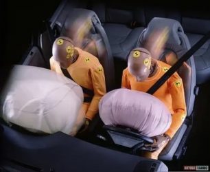 Как работает подушка безопасности в авто?