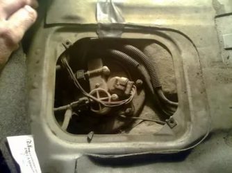 Как снять бензонасос на приоре?