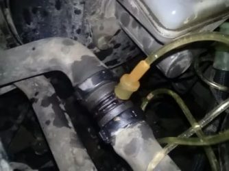 Как выгнать воздух из системы отопления автомобиля?