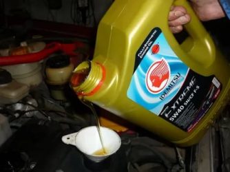 Масло какого производителя лучше заливать в двигатель?