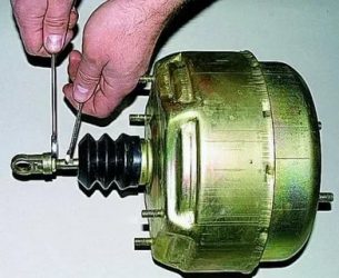 Регулировка вакуумного усилителя тормозов газель
