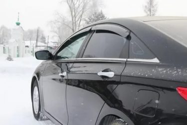 Зачем нужны ветровики на окна автомобиля?