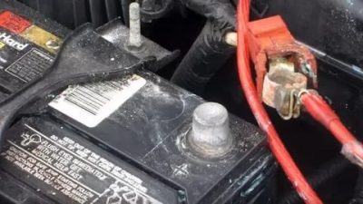Заржавели контакты для батареек что делать?