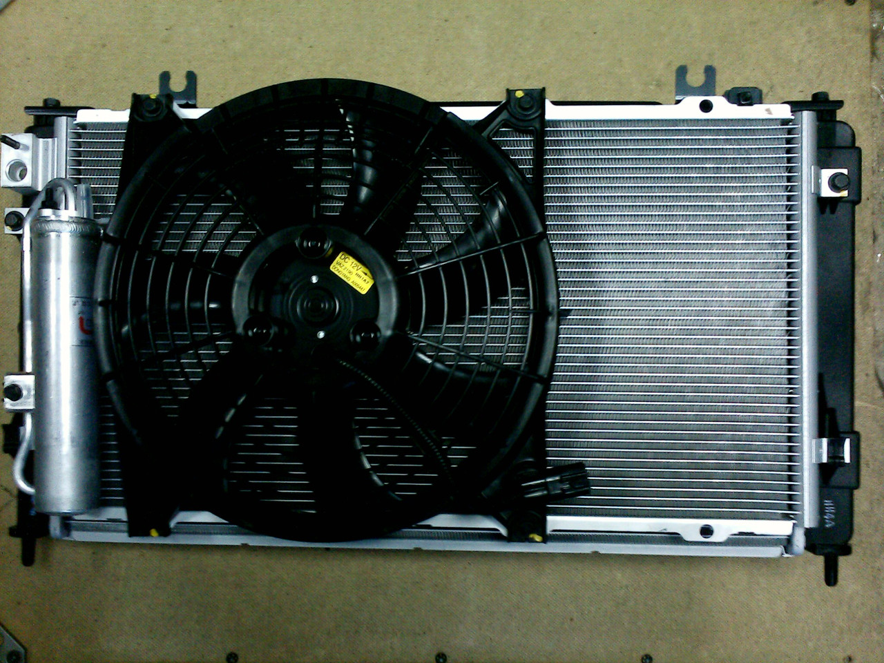 Радиатор в сборе с вентилятором Радиатор с вентилятором