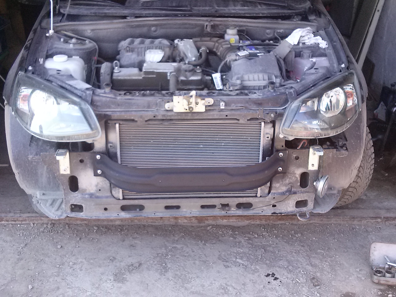 Усилитель переднего бампера Усилитель для подвески