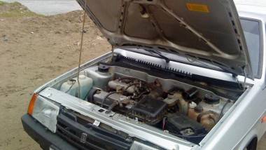 Подкапотное пространство ВАЗ 21099