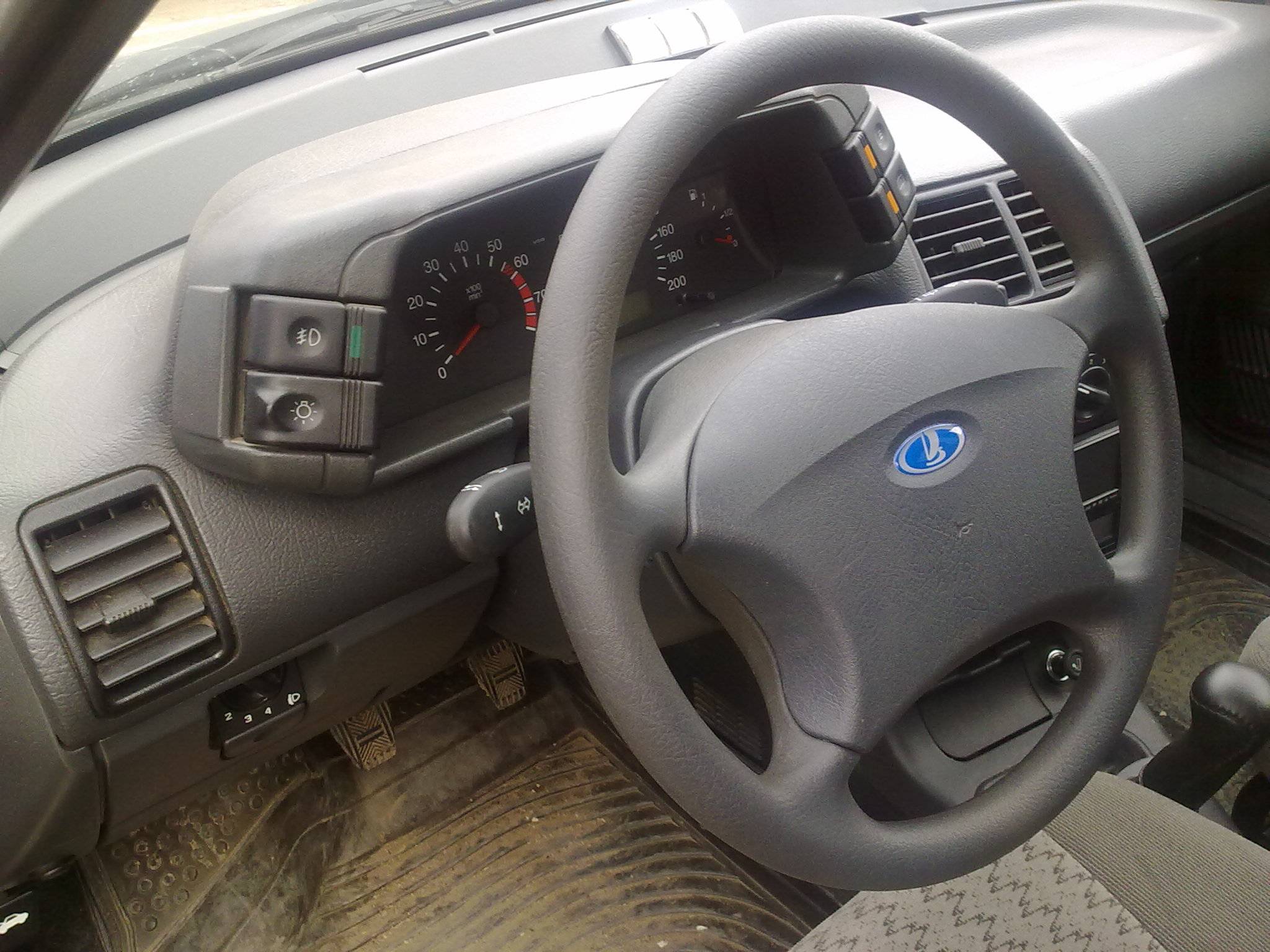 Место шофера Здесь сидит водитель