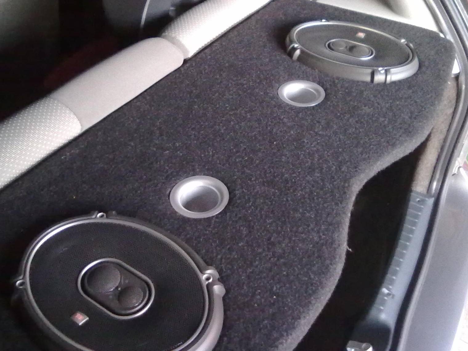 Полка Колонки в полке