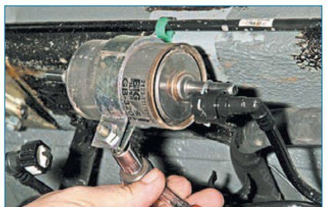 Замена Замена топливного фильтра