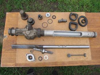 Производим ремонт рулевой рейки